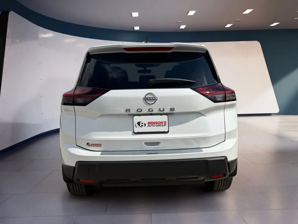 New 2026 Everest White Pearl TriCoat Nissan SV image 4