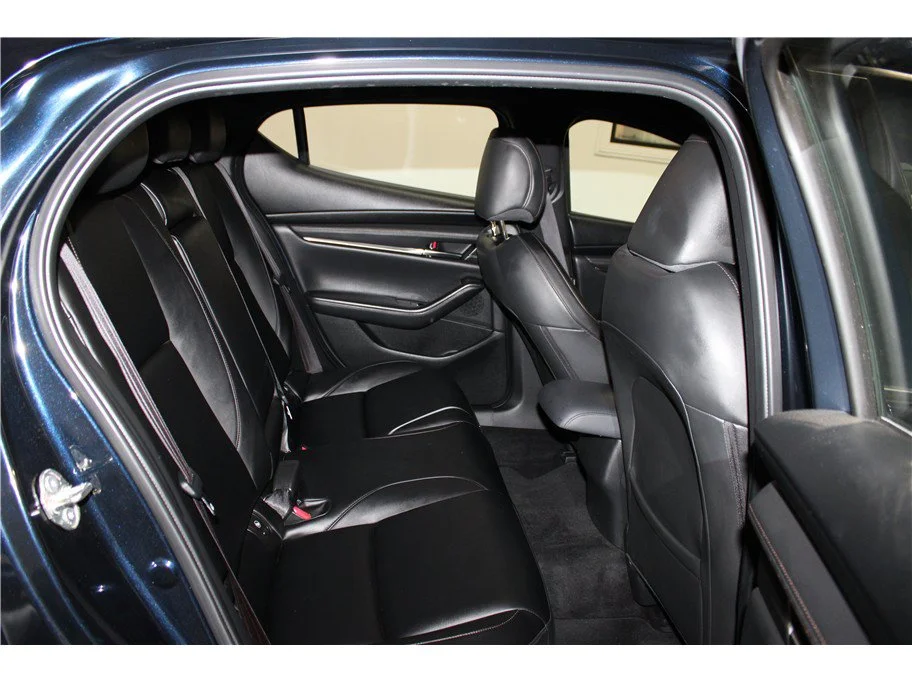 Used 2019 Deep Crystal Blue Mica Mazda Hatchback 4D image 21
