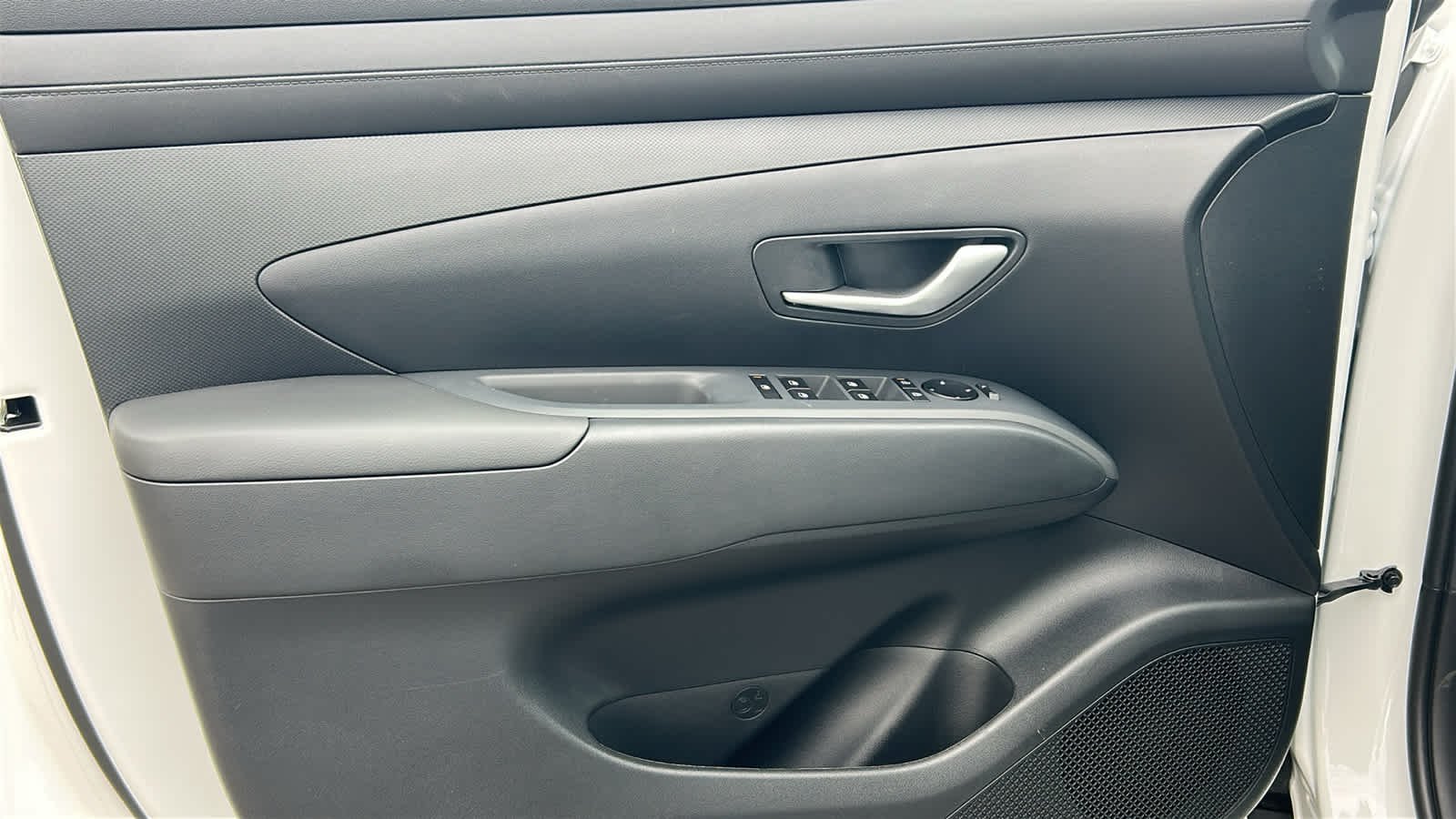 New 2026 Serenity White Pearl Hyundai SE AWD image 23