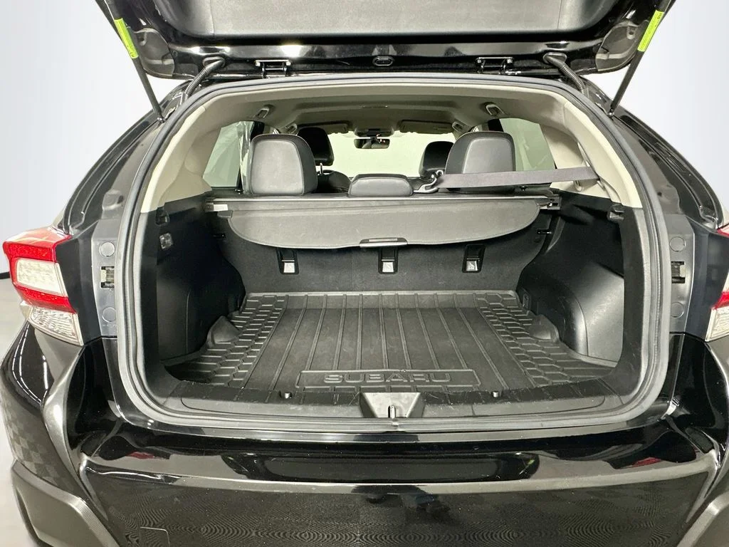 Used 2018 Crystal Black Silica Subaru 2.0i Limited image 25