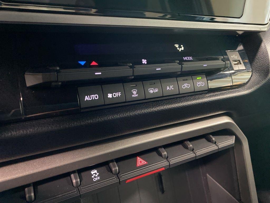 Used 2025 Ice Toyota SR5 image 25