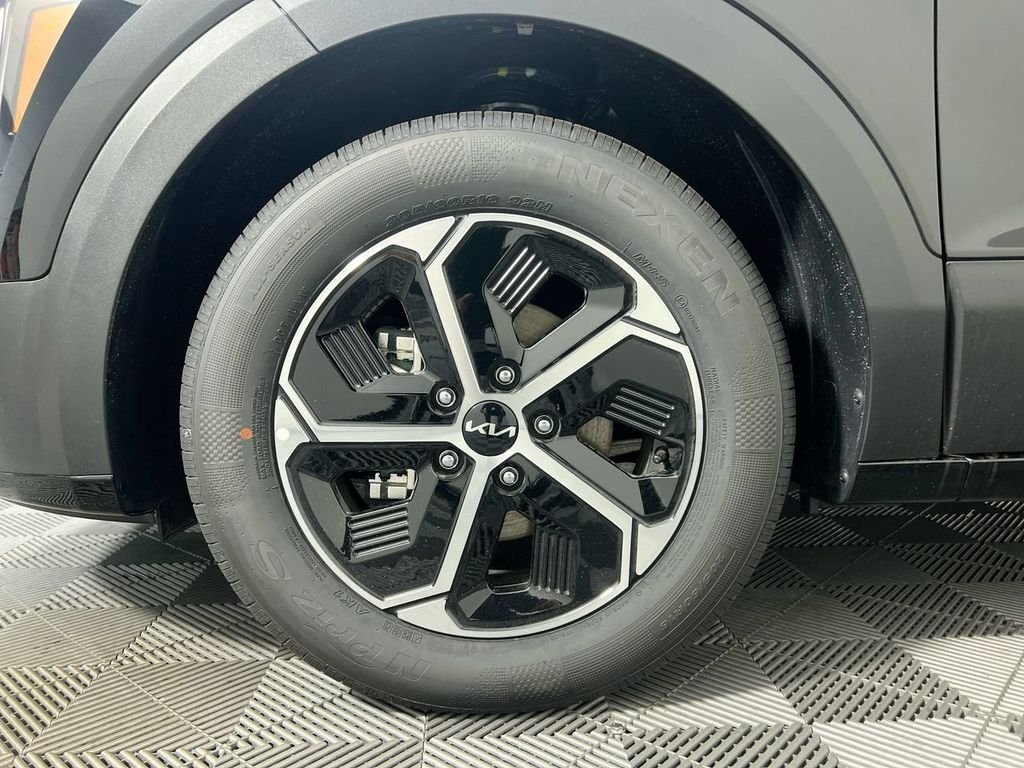 New 2026 Aurora Black Pearl Kia EX image 13