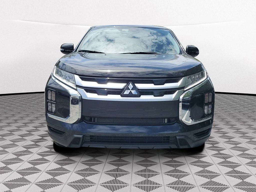 New 2026 Black Mitsubishi 2.0 SE image 2