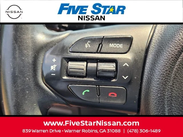 Used 2018 Silver Kia LX image 25
