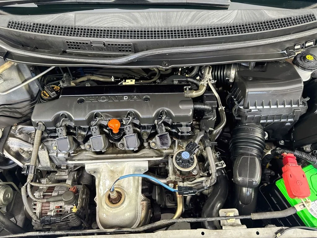 Used 2013 Silver Honda LX image 34