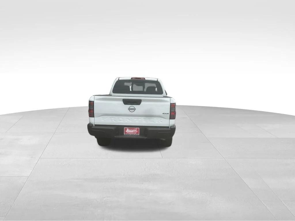 New 2026 Glacier White Nissan King Cab® S image 3