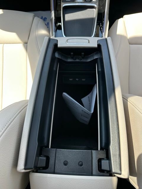 New 2026 Night Black Mercedes-Benz GLB 250 image 36