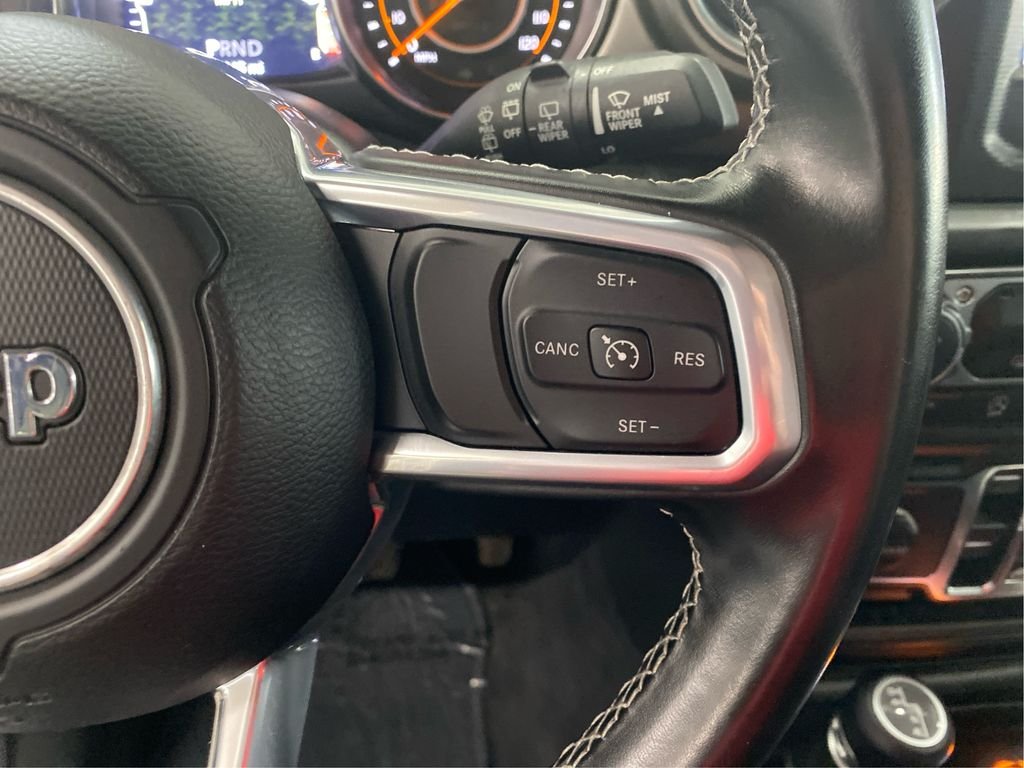 Used 2021 White Jeep Unlimited Sahara image 16
