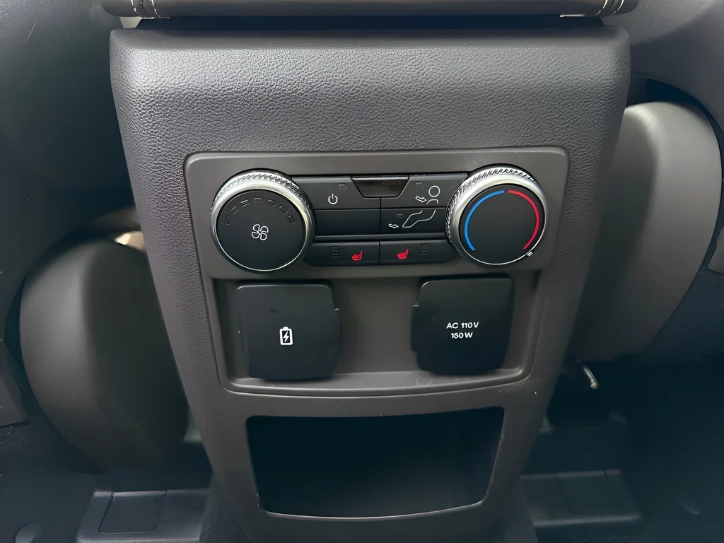 Used 2020 White Ford Platinum image 20