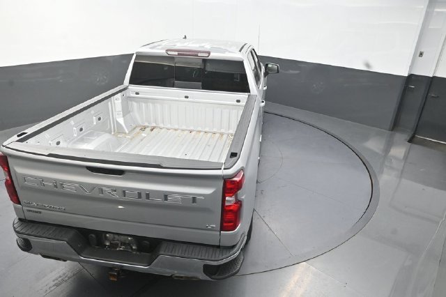 Used 2020 Silver Chevrolet LT image 28
