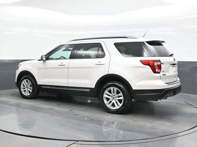 Used 2018 White Ford XLT image 3