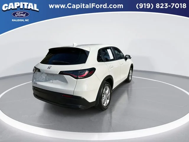 Used 2023 White Honda LX image 8