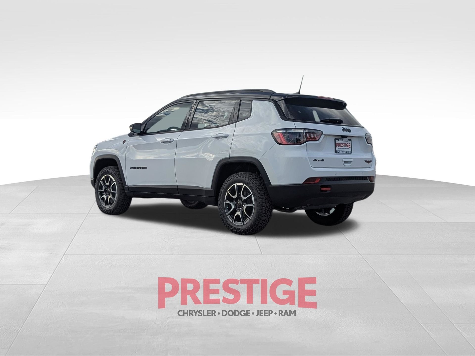 New 2026 Bright White Clear-Coat Exterior Paint Jeep Trailhawk image 9