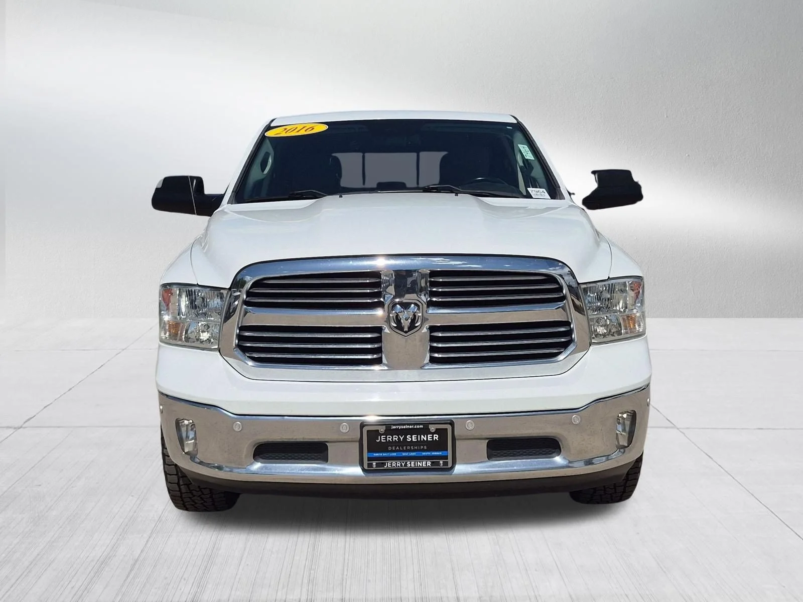 Used 2016 Bright White Clearcoat Ram Big Horn image 9