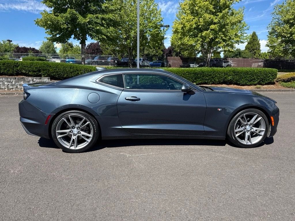 Used 2019 Shadow Gray Metallic Chevrolet 1LT image 8