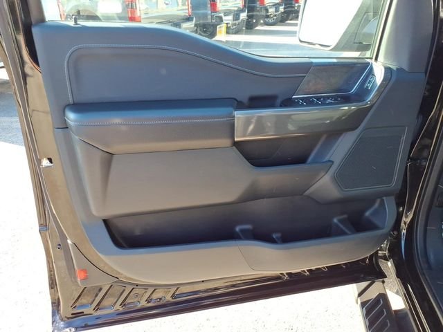 Used 2023 Black Metallic Ford XLT image 22