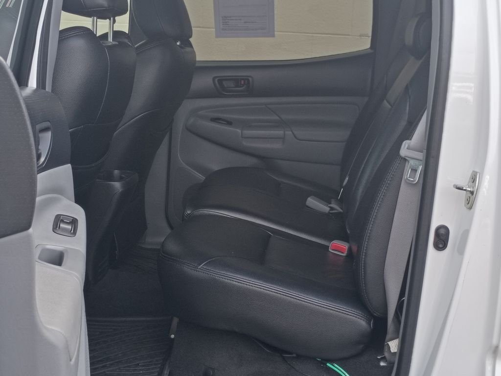 Used 2012 Super White Toyota Base image 16
