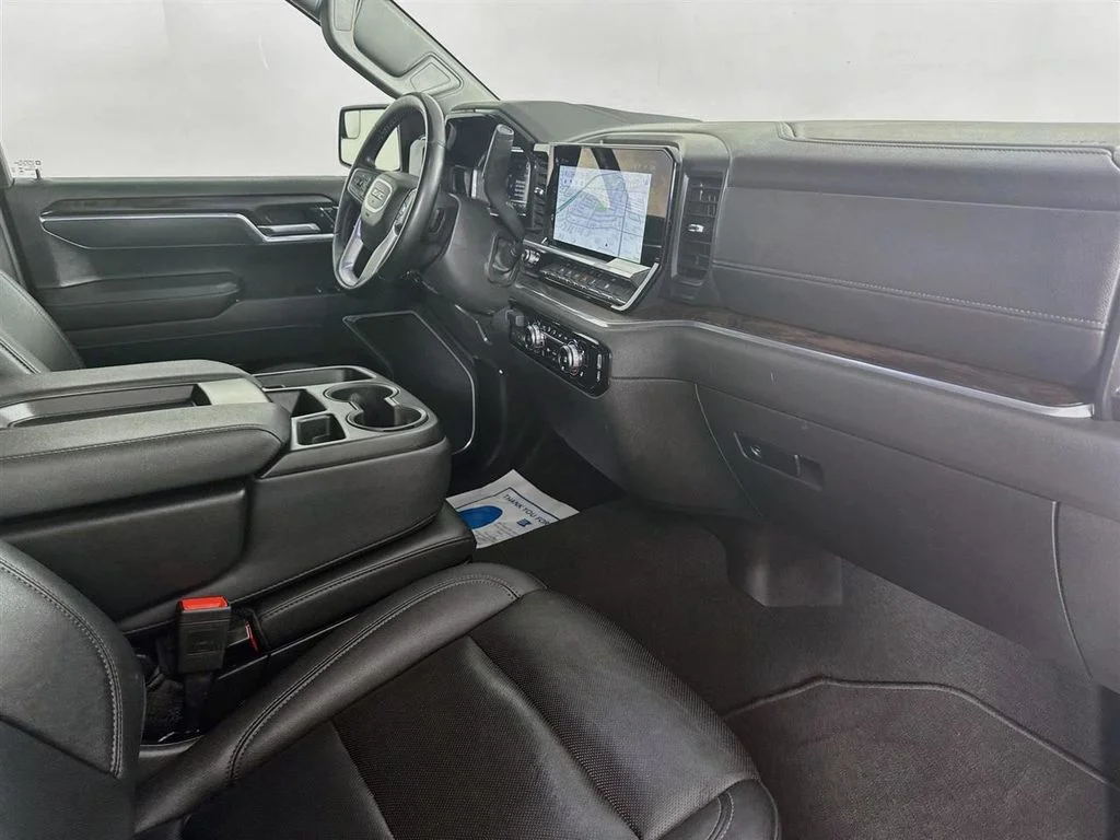 Used 2025 Silver GMC SLT image 36