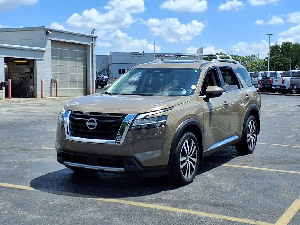 Certified 2024 Nissan Pathfinder Platinum with VIN 5N1DR3DK2RC310937 for sale in Kansas City