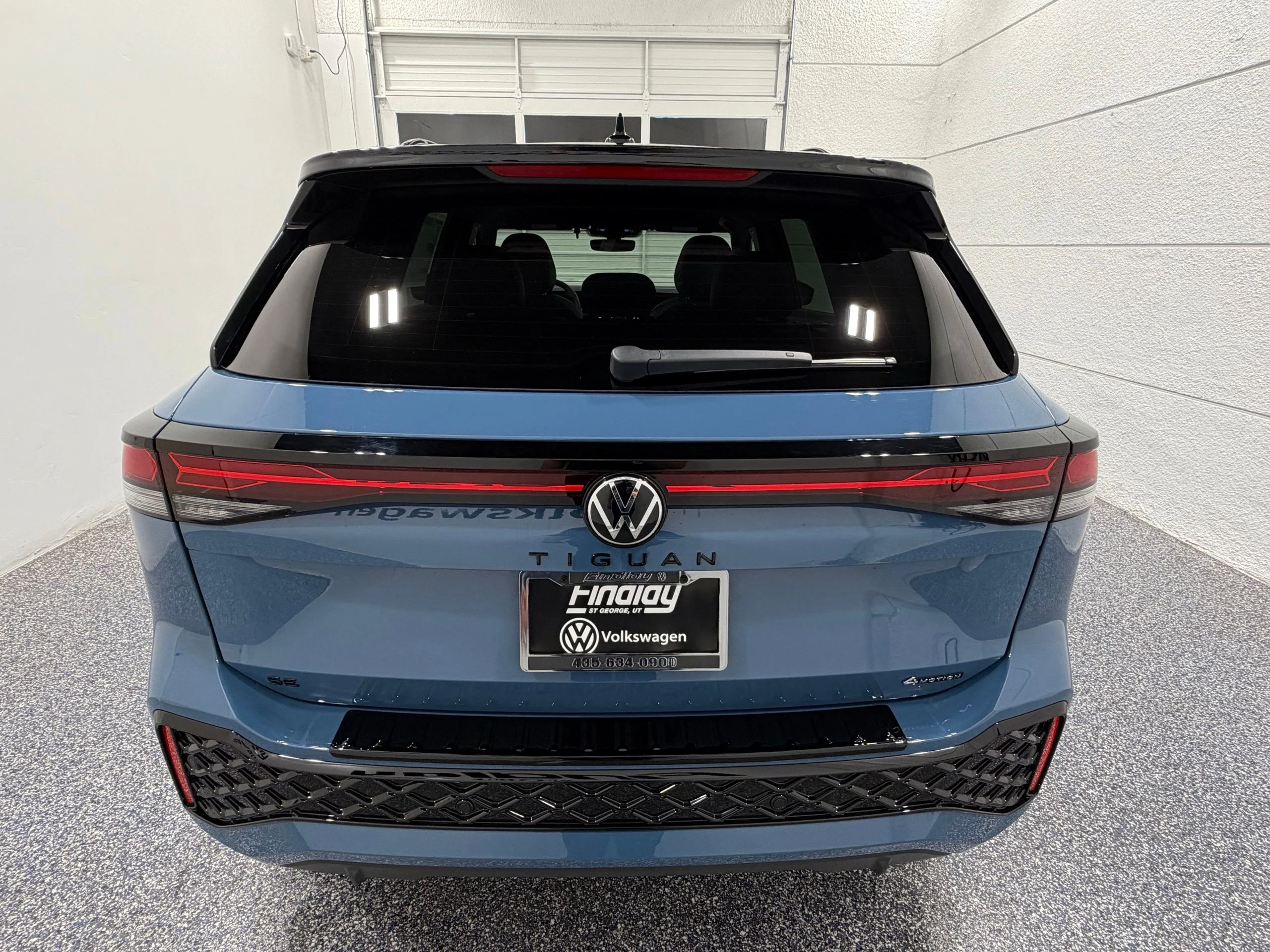 New 2026 Blue Volkswagen SE R-Line Black image 5