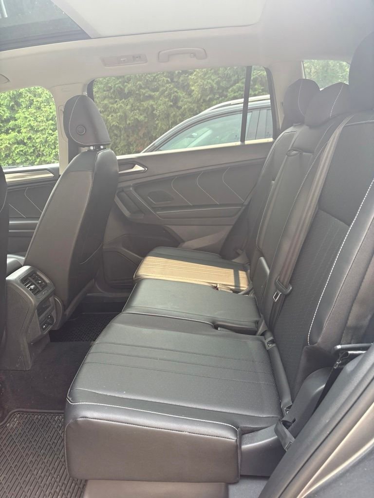 Used 2023 Gray Volkswagen 2.0T SE image 18