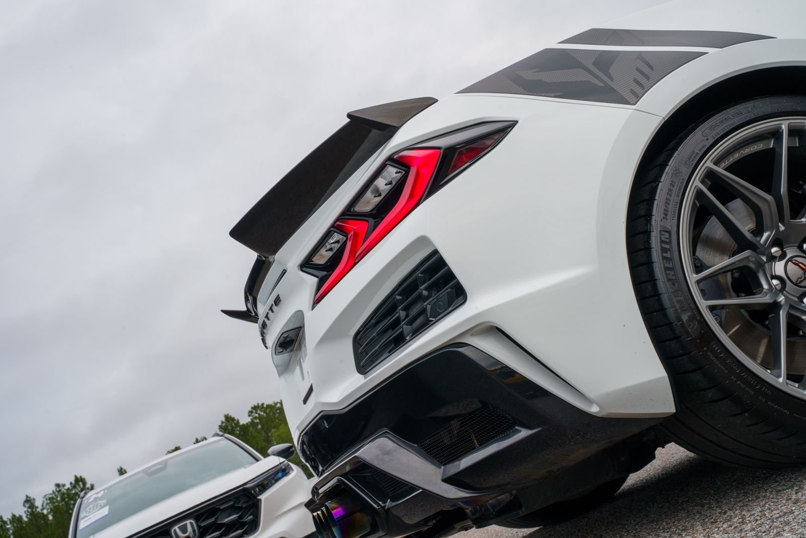 Used 2024 White Chevrolet Z06 image 15