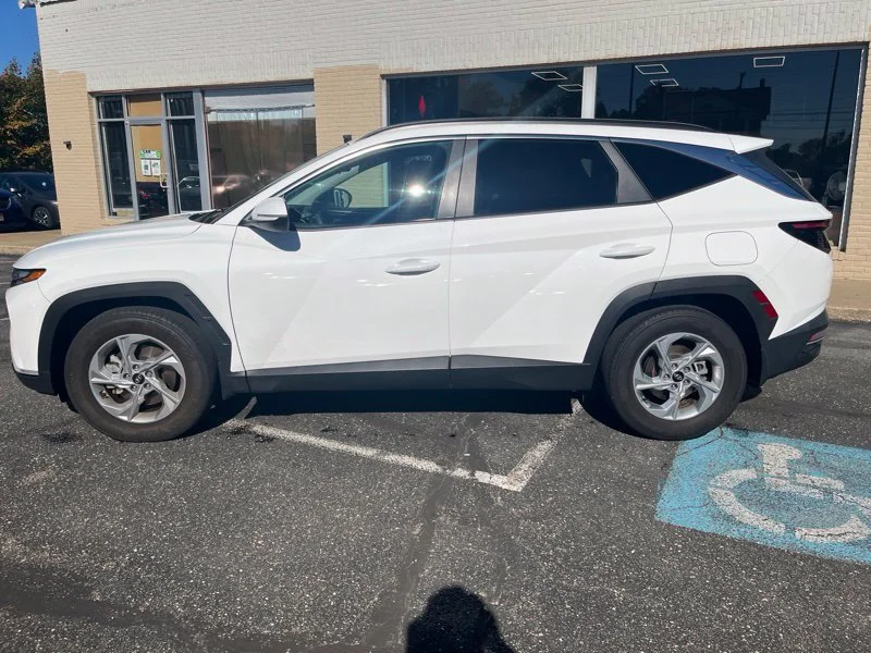 Used 2023 White Hyundai SEL image 8