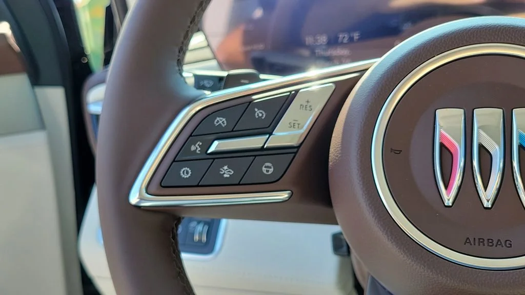 New 2026 Ebony Twilight Metallic Buick Avenir image 24