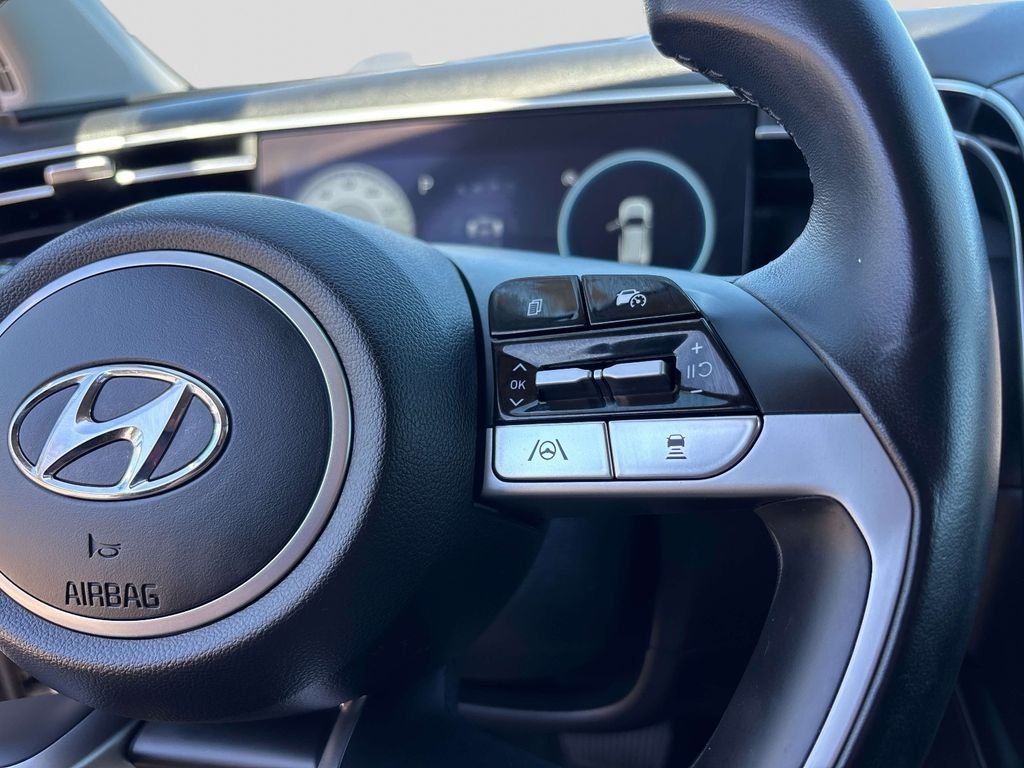 Used 2023 Black Hyundai XRT image 16