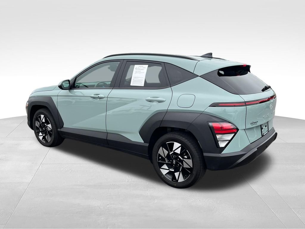 Used 2025 Green Hyundai SEL image 4