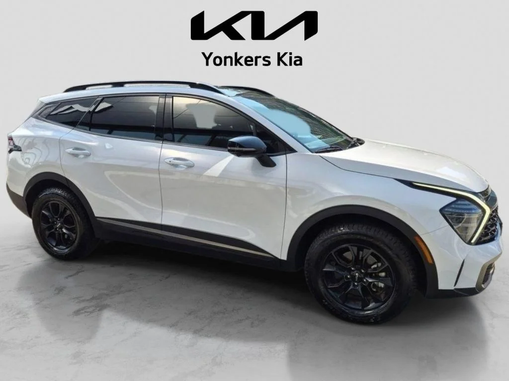 Used 2023 White Kia X-Pro Prestige image 5