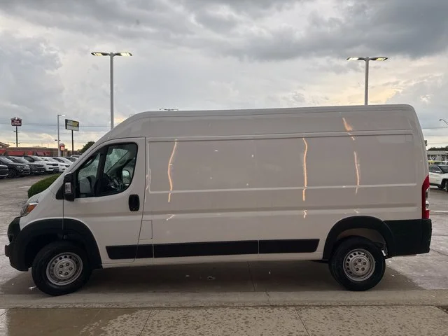 Used 2025 White Ram High Roof image 10