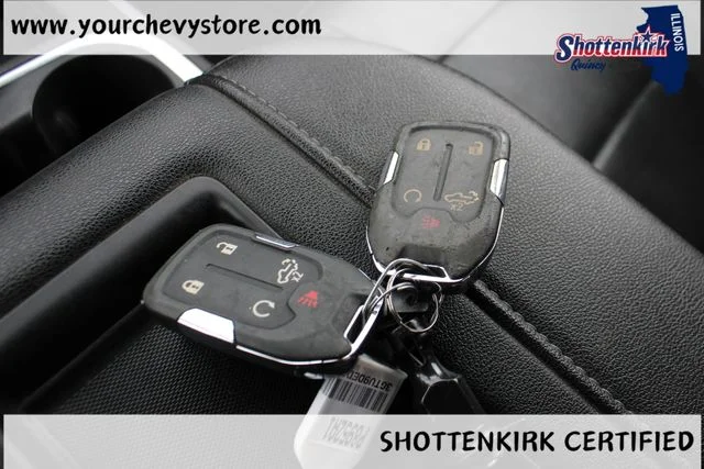 Used 2021 White GMC SLT image 43