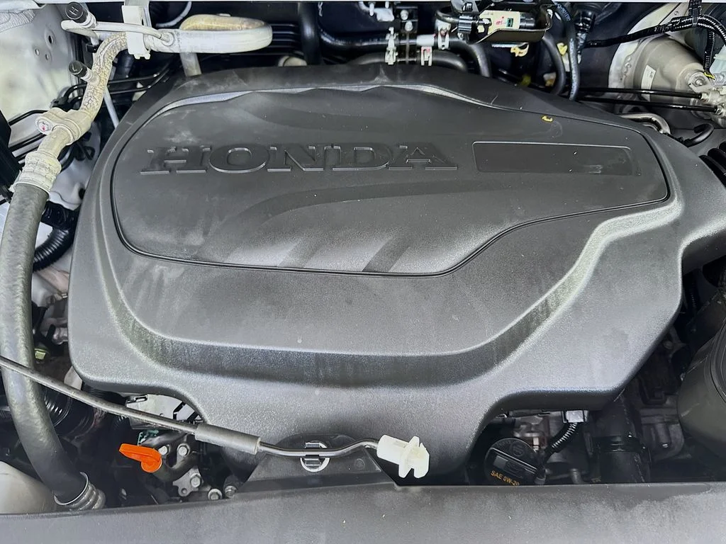 Certified Used 2021 White Honda EX-L image 42