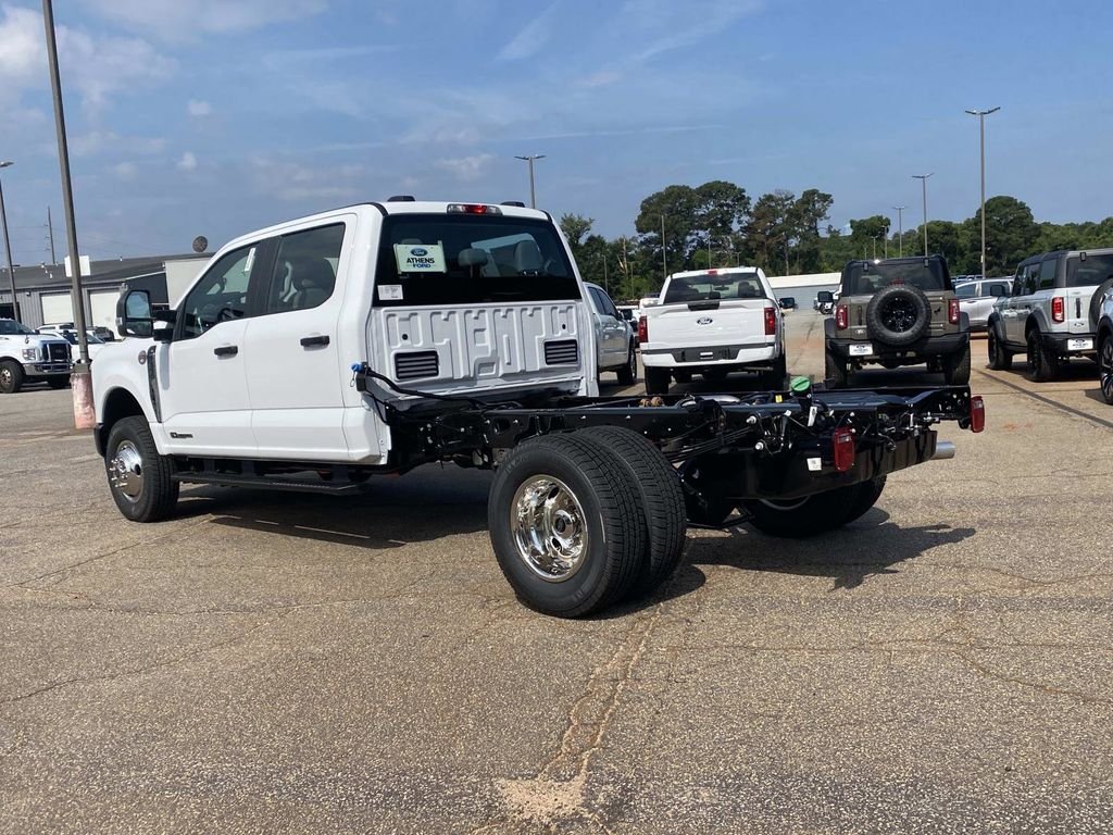 New 2026 Oxford White Ford F-350® XL image 4