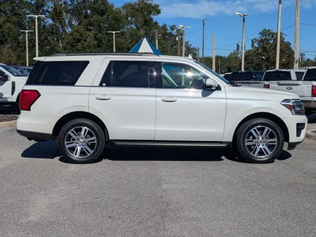 Used 2024 White Metallic Ford XLT image 3