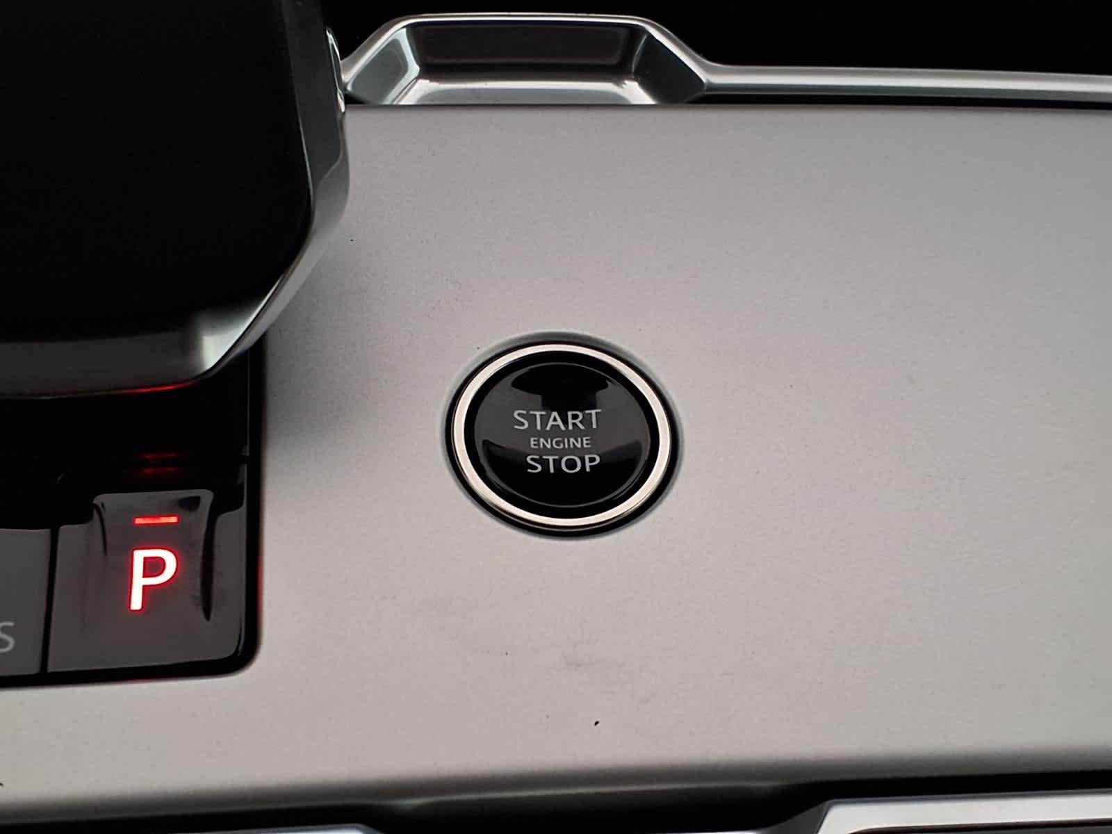 2025 Land Rover Range Rover SE - Photo 18