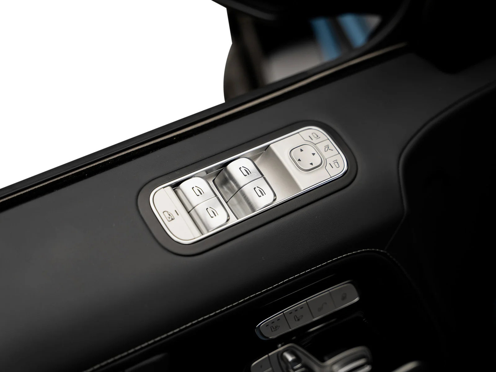 Used 2025  Mercedes-Benz G 580 image 62