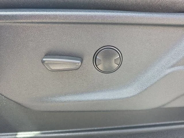Used 2024 Black Ford XLT image 29