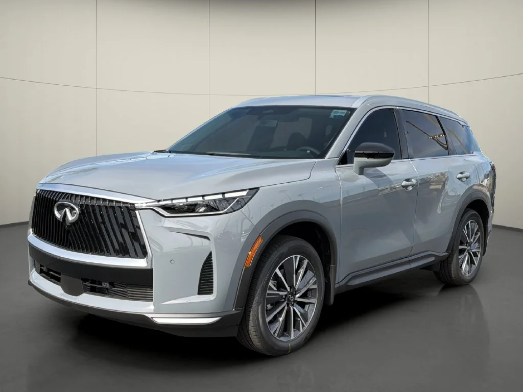 New 2027 HARBOR GRAY INFINITI Luxe FWD image 3