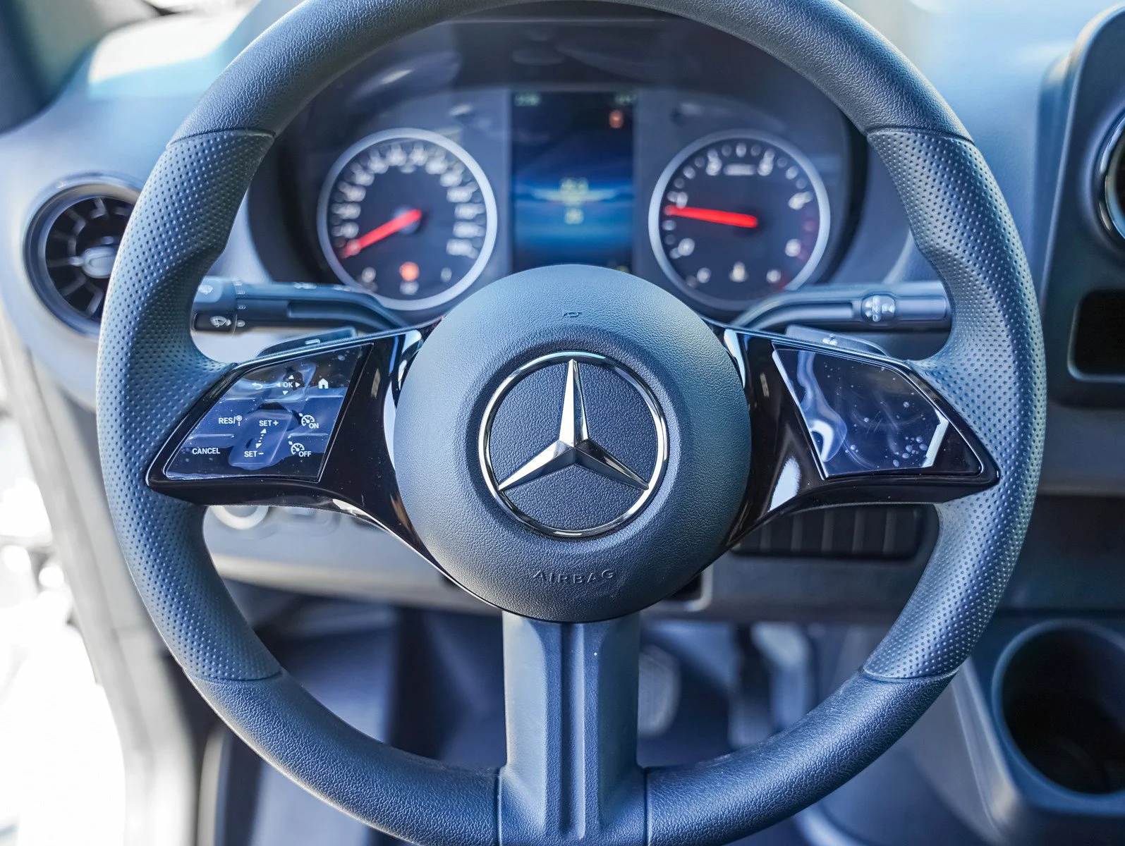 New 2025 Arctic White Mercedes-Benz  image 18