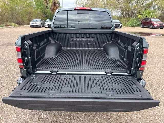 New 2027 Alpine Metallic Nissan Crew Cab SV image 25