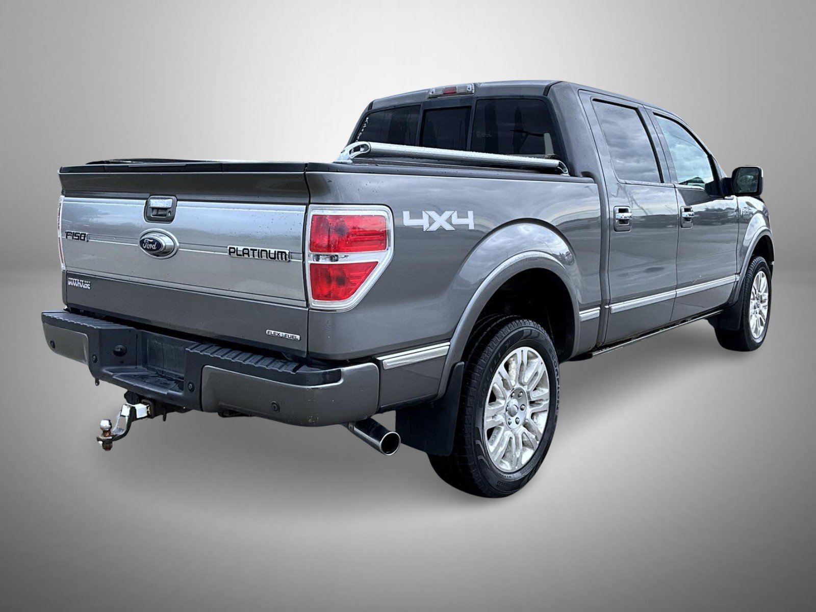 Used 2011 Gray Ford Platinum image 5