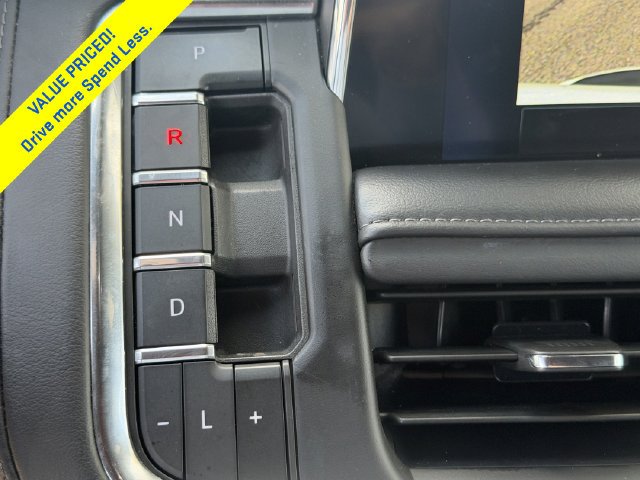 Used 2024 Summit White Chevrolet LT image 30