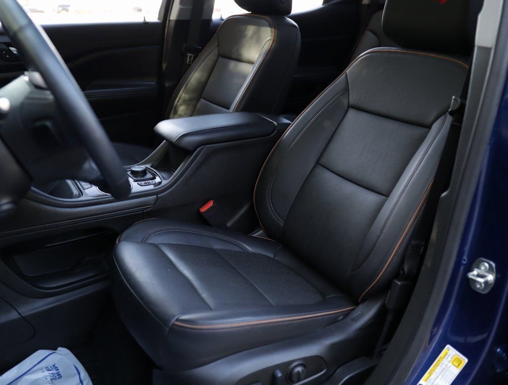 2023 GMC Acadia AT4 - Photo 25