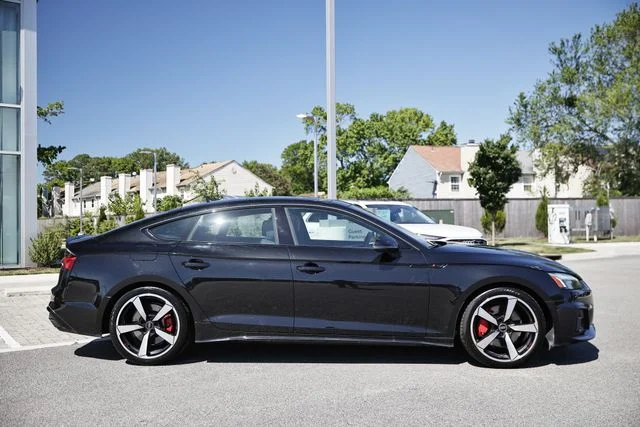 Used 2023 Black Metallic Audi 45 S line Premium Plus image 4