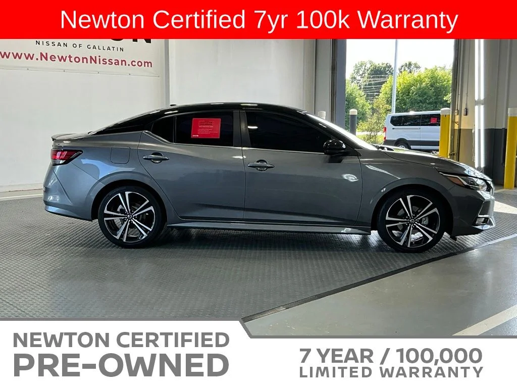Certified Used 2022 Gun Metallic/Super Black Nissan SR image 4