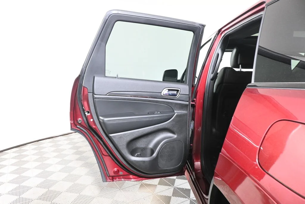 Used 2021 Red Jeep Limited X image 33