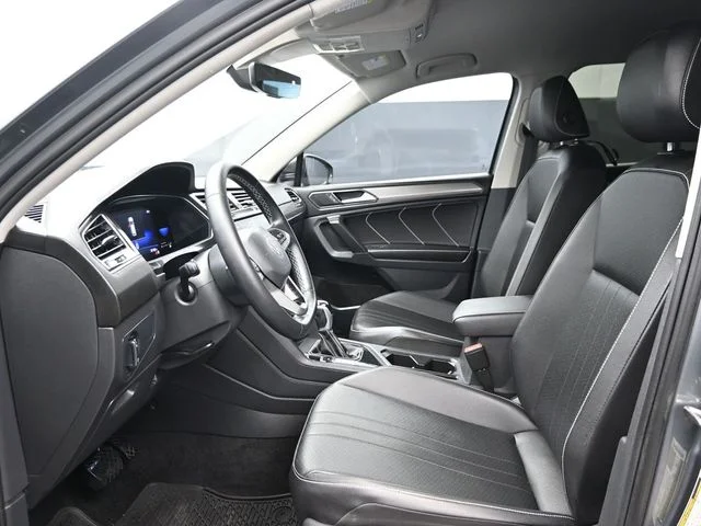 Used 2022 Gray Volkswagen 2.0T SE image 8