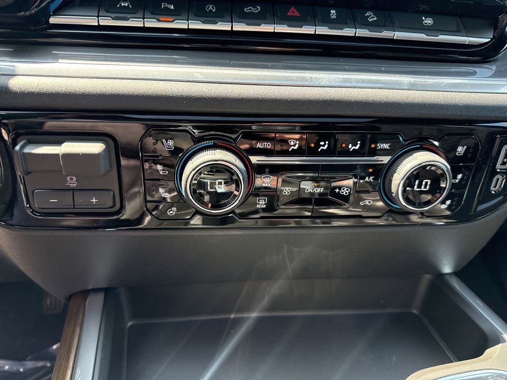 2026 Chevrolet Silverado 1500 High Country - Photo 28